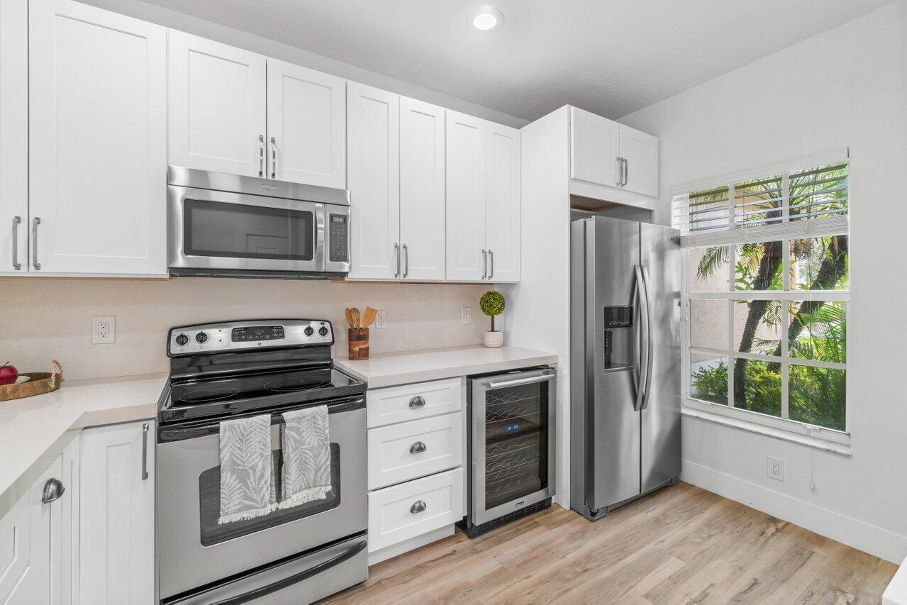 BOYNTON OASIS CONDO - Residential Lease