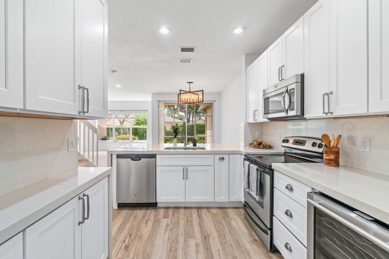 BOYNTON OASIS CONDO - Residential Lease