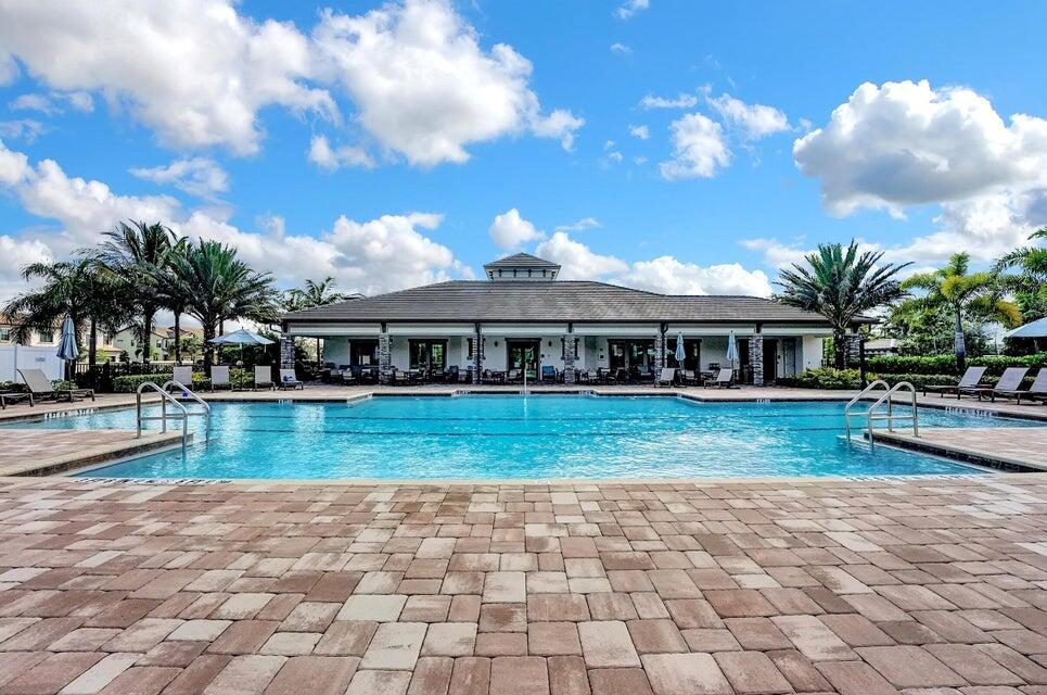 FIELDS AT GULFSTREAM POLO - Residential