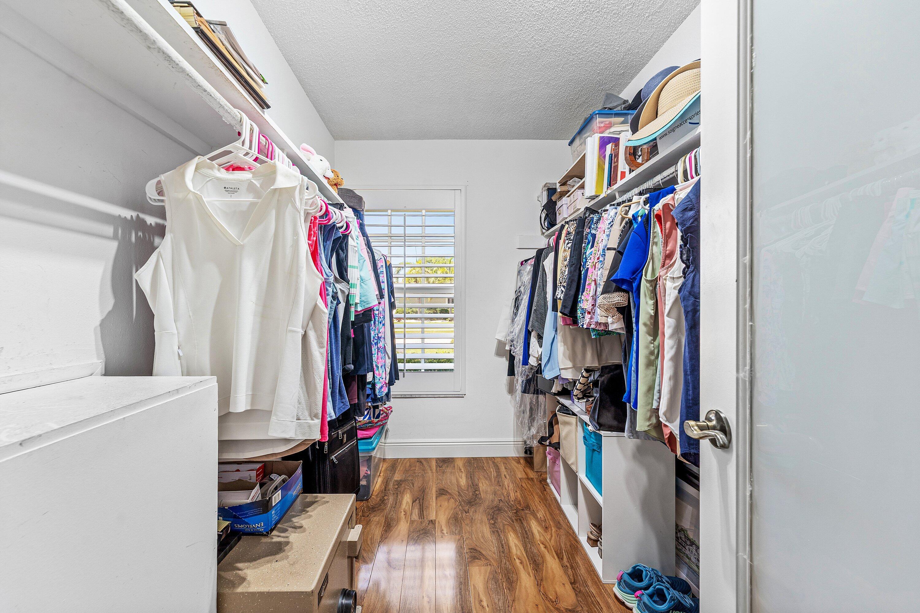 BOCA RATON SQUARE UNIT 2 - Residential