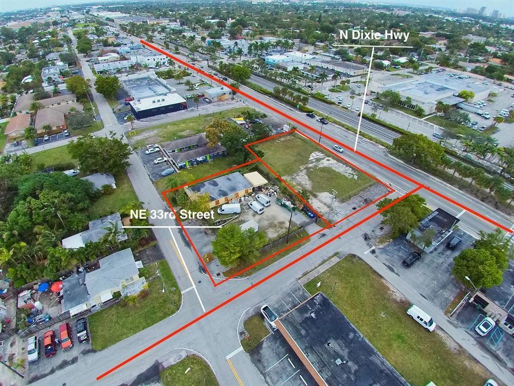 Photo of 3301 N Dixie Highway, Oakland Park, FL 33334 (MLS # B26040453)