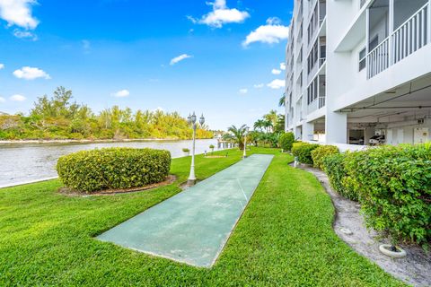 A home in Deerfield Beach