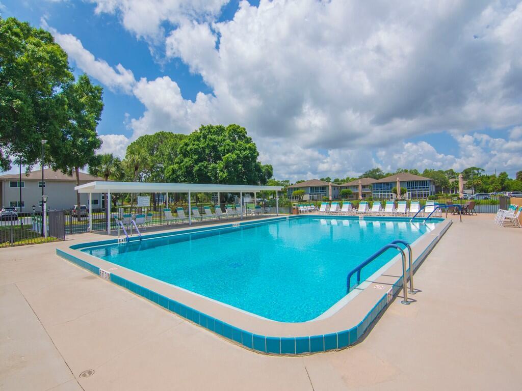 VISTA ST LUCIE BUILDINGS - Residential