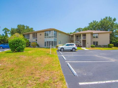 23 Lake Vista 207 Trail W 207 Port St Lucie FL 34952