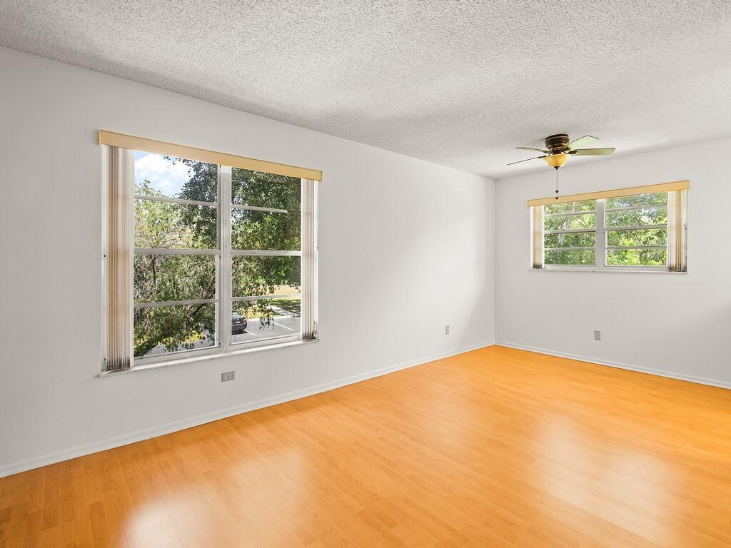 VISTA ST LUCIE BUILDINGS - Residential