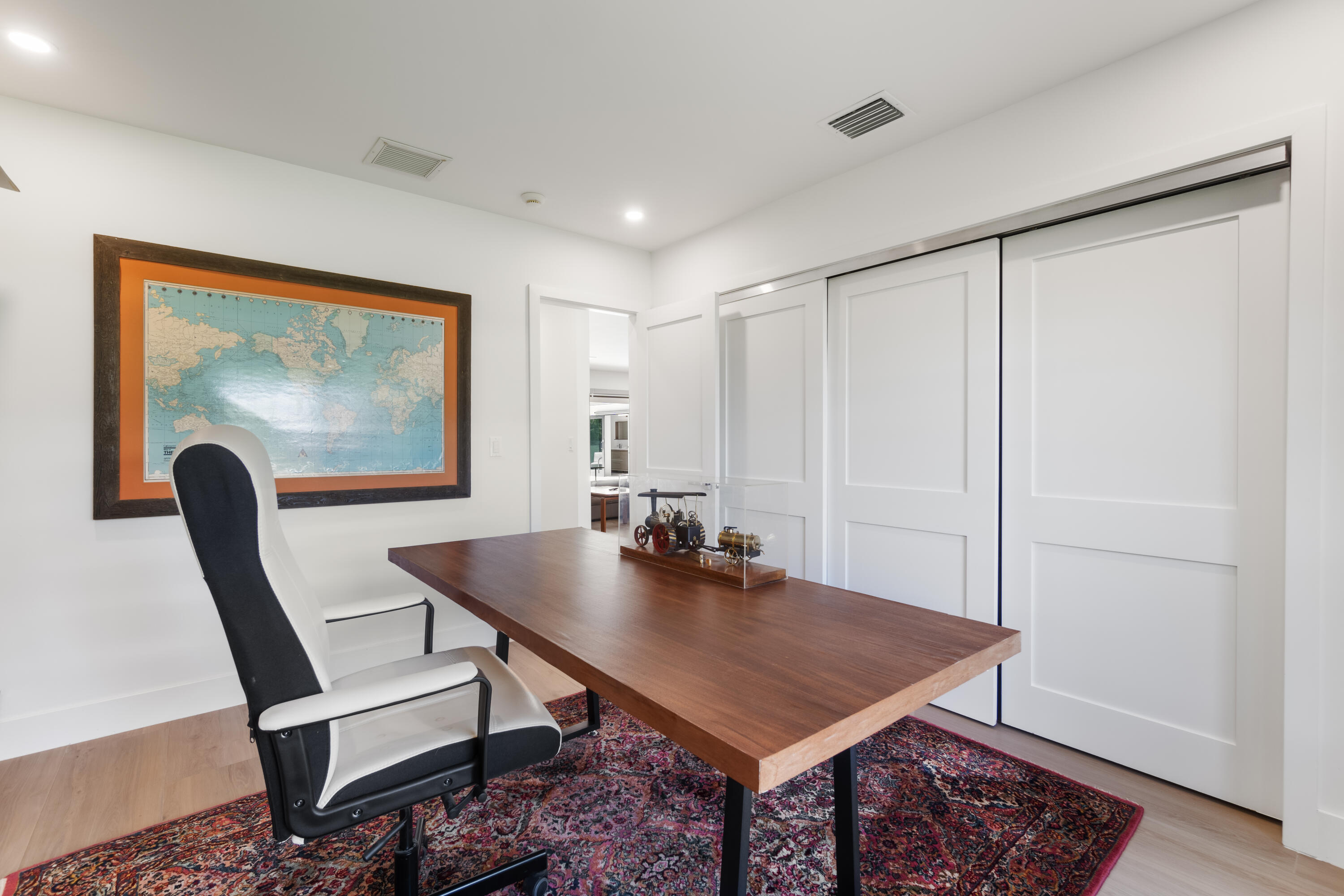 PLACE AU SOLEIL - Residential Lease