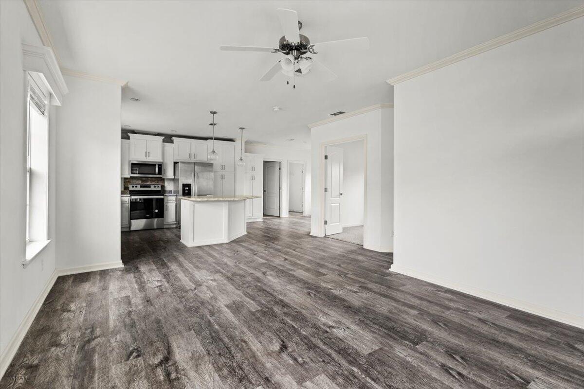 805 Avenue B Avenue