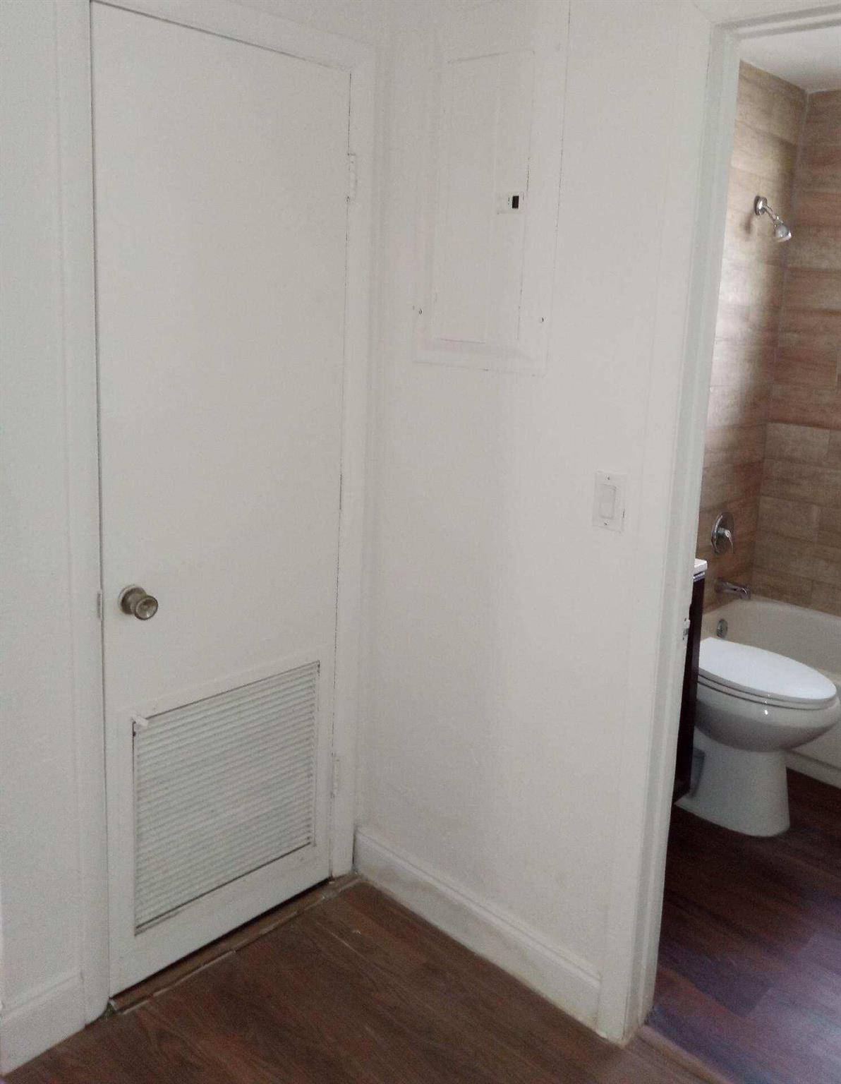 305 NW 4th Avenue