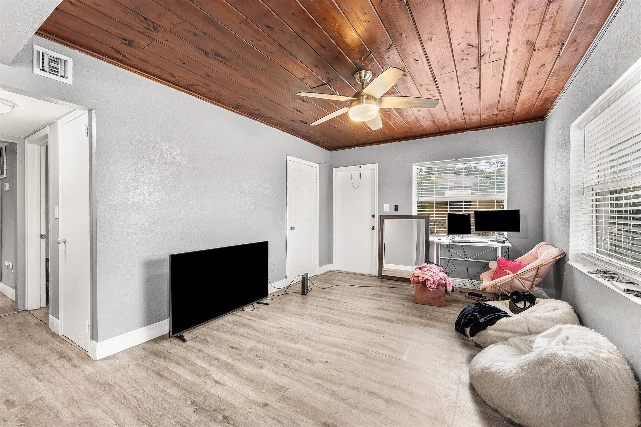 B AND G HOMES - Residential Income