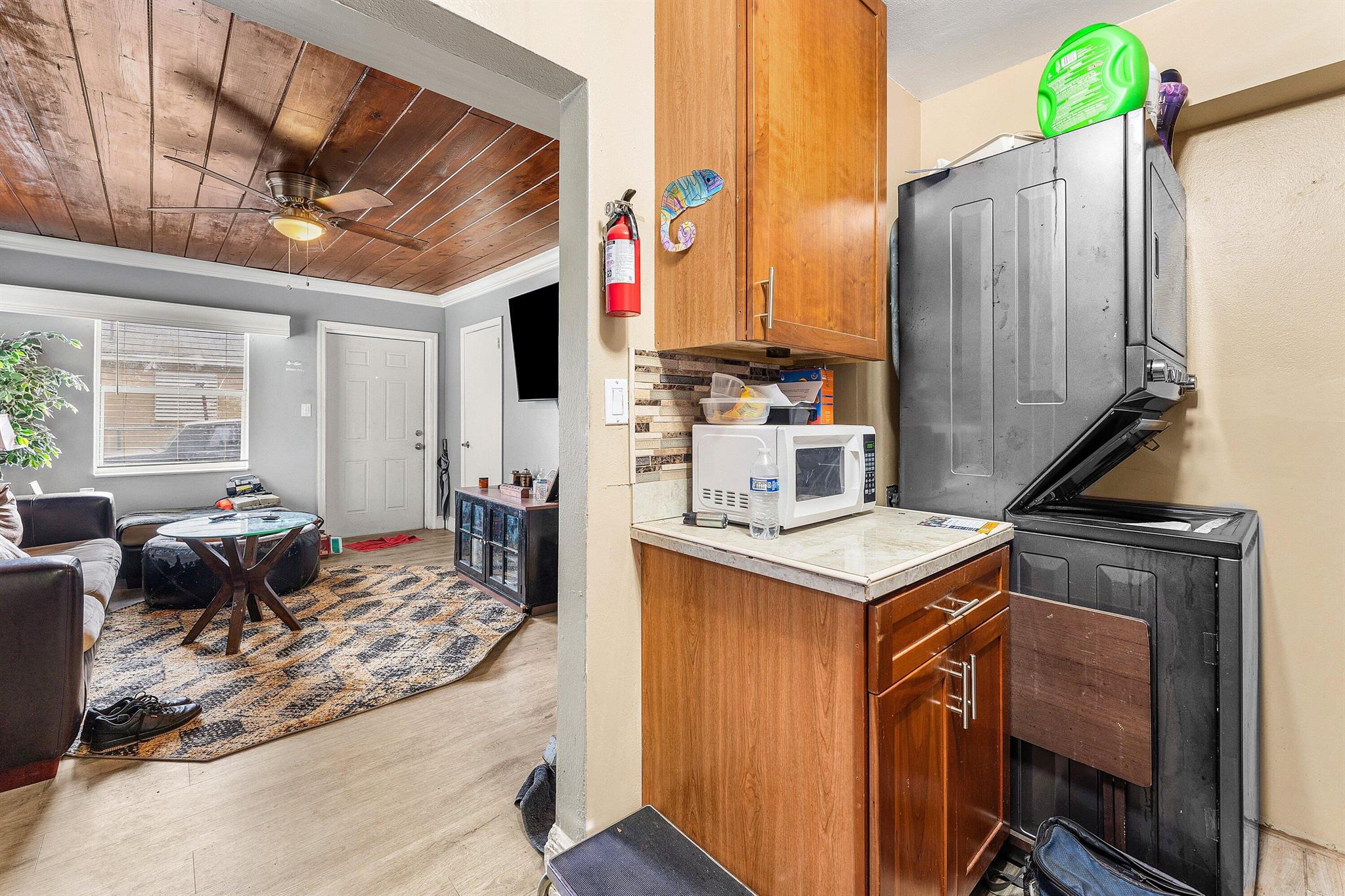 B AND G HOMES - Residential Income