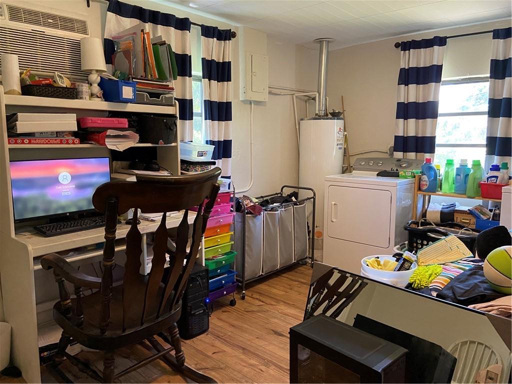 Plantation Park 43-18 B - Residential