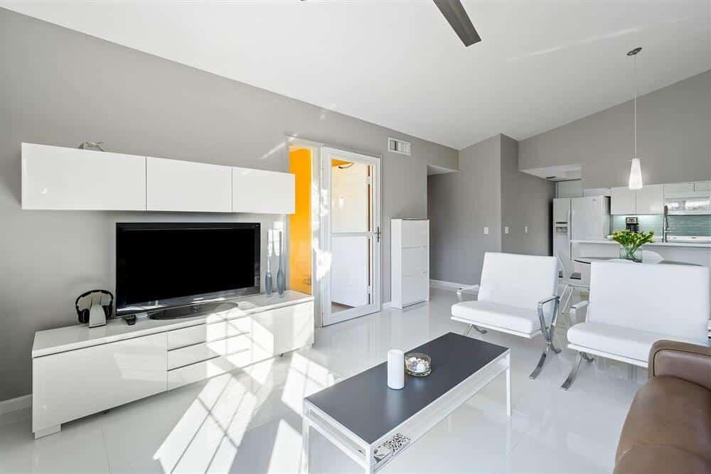 WATERSIDE VILLAGE OF PALM BEACH CONDO - Residential Lease