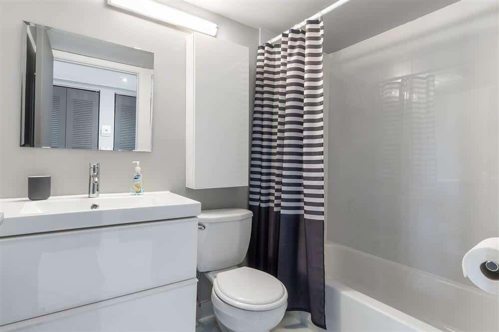 WATERSIDE VILLAGE OF PALM BEACH CONDO - Residential Lease