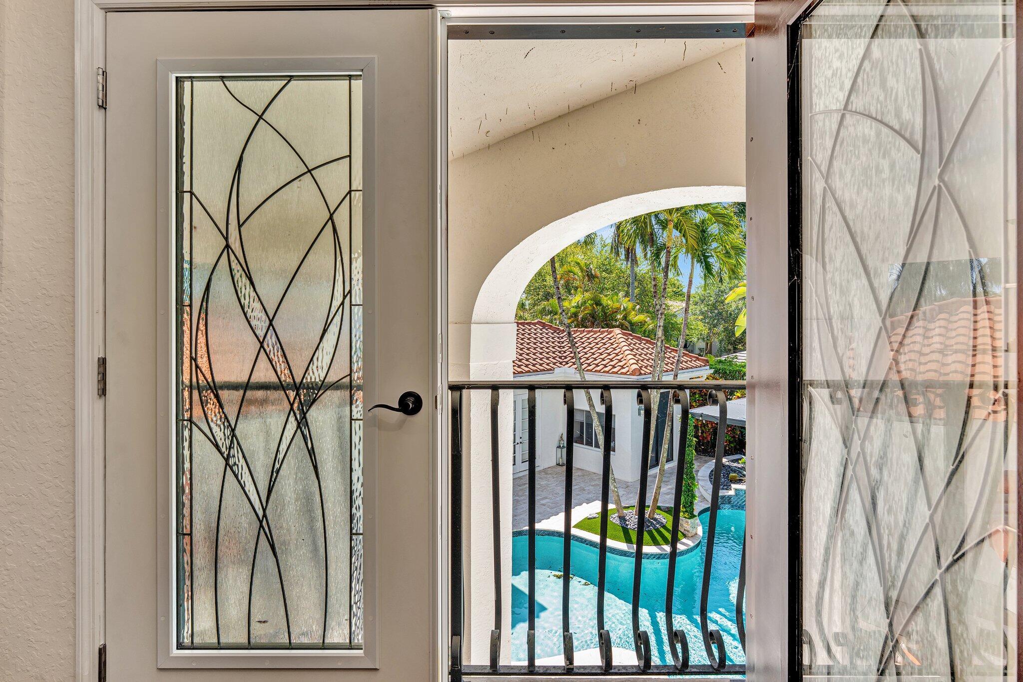 SEASONS - Residential