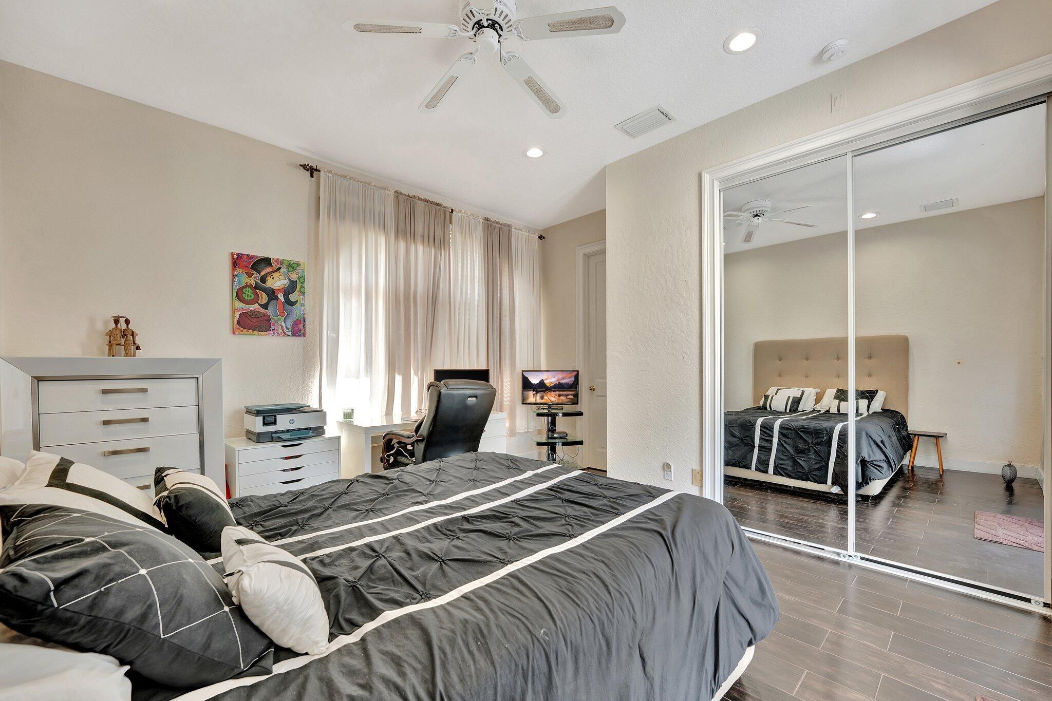 SEASONS - Residential