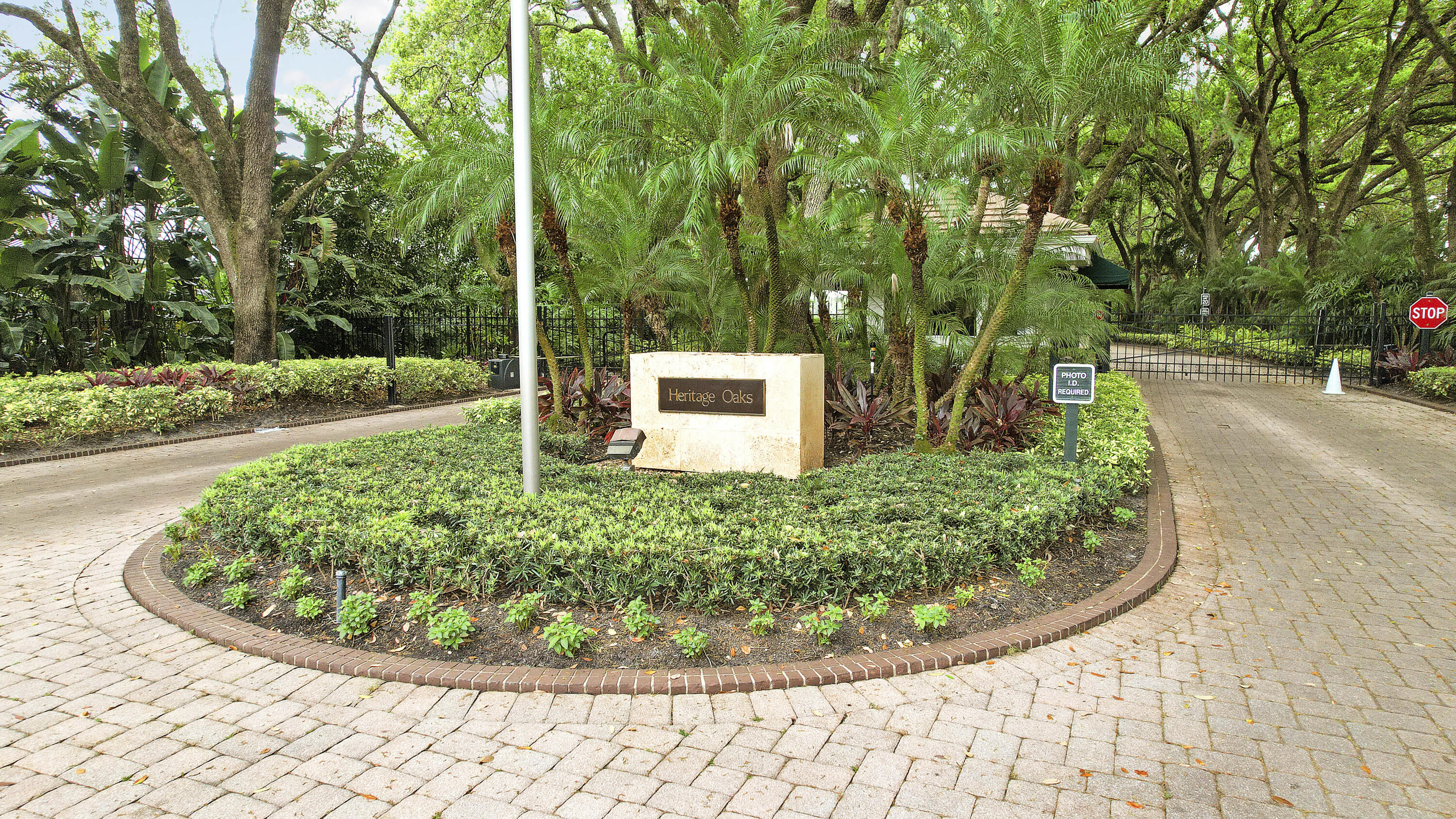 18457 SE Heritage Oaks Lane