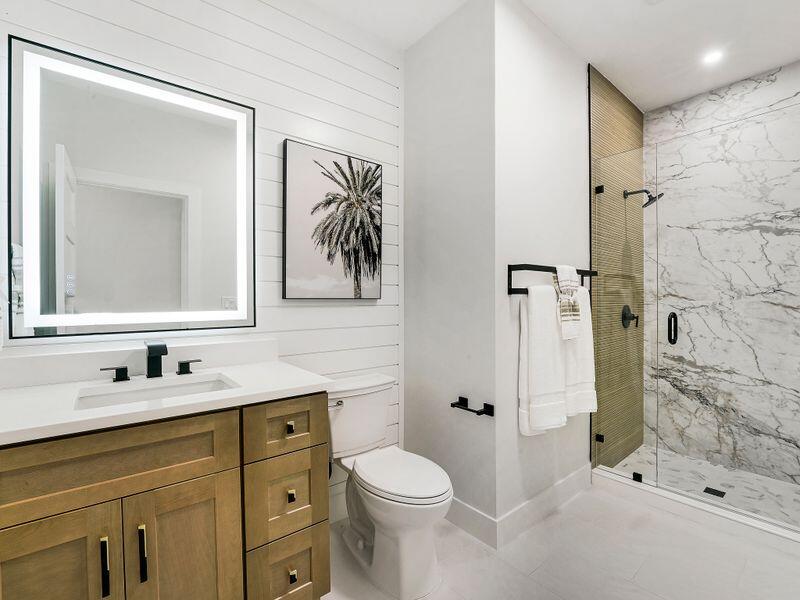 HERITAGE OAKS - Residential