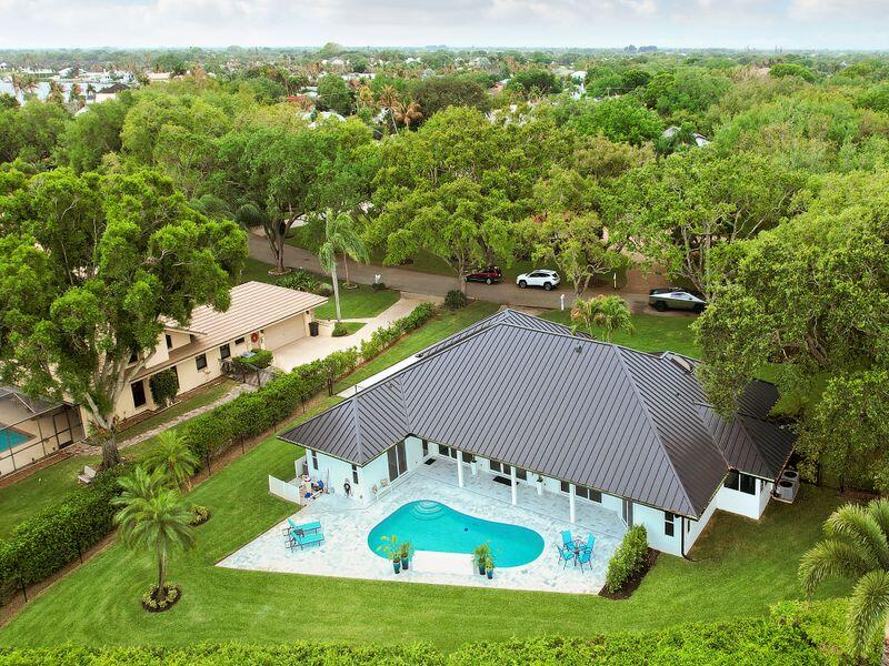 HERITAGE OAKS - Residential