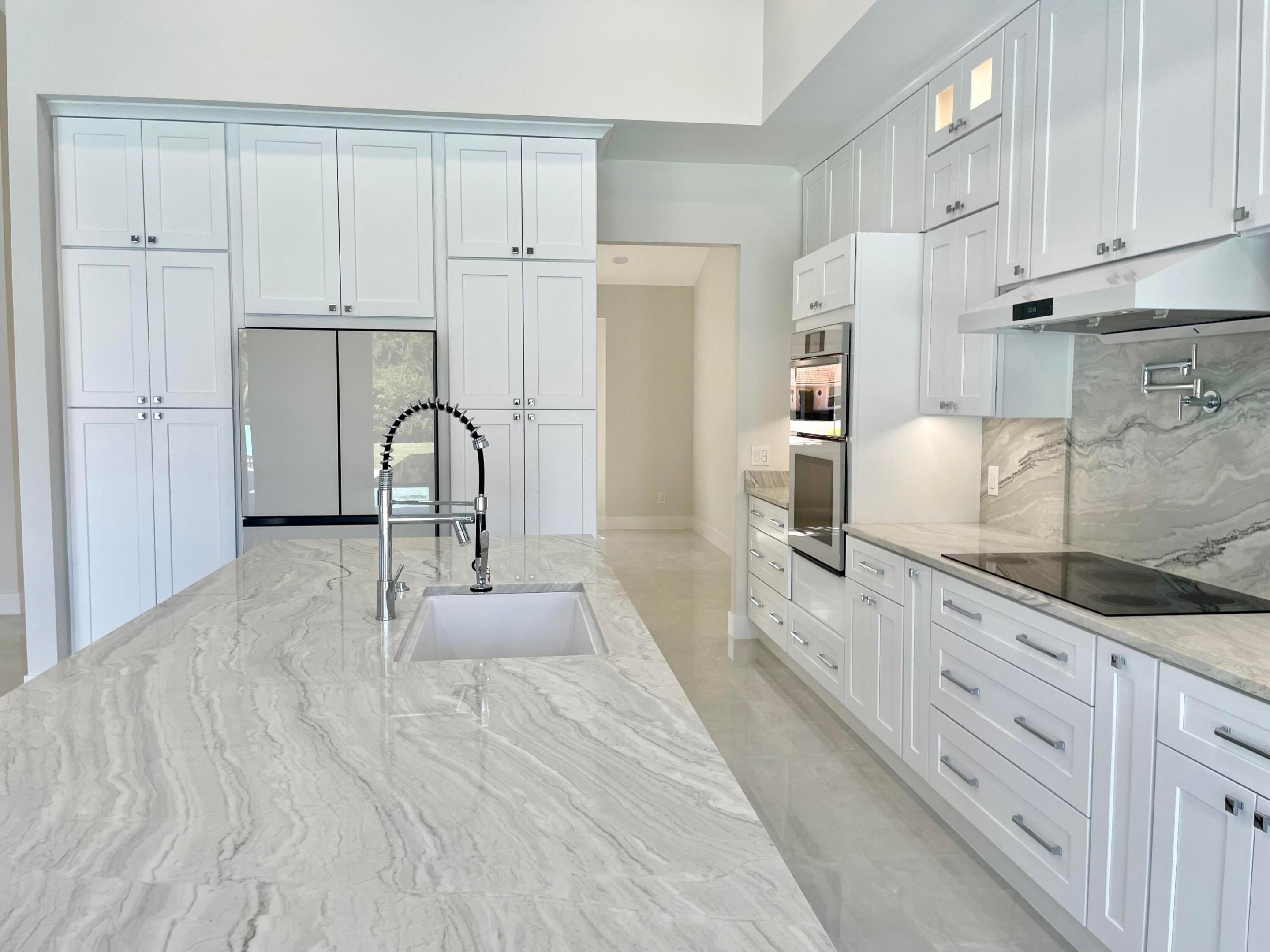 HERITAGE OAKS - Residential