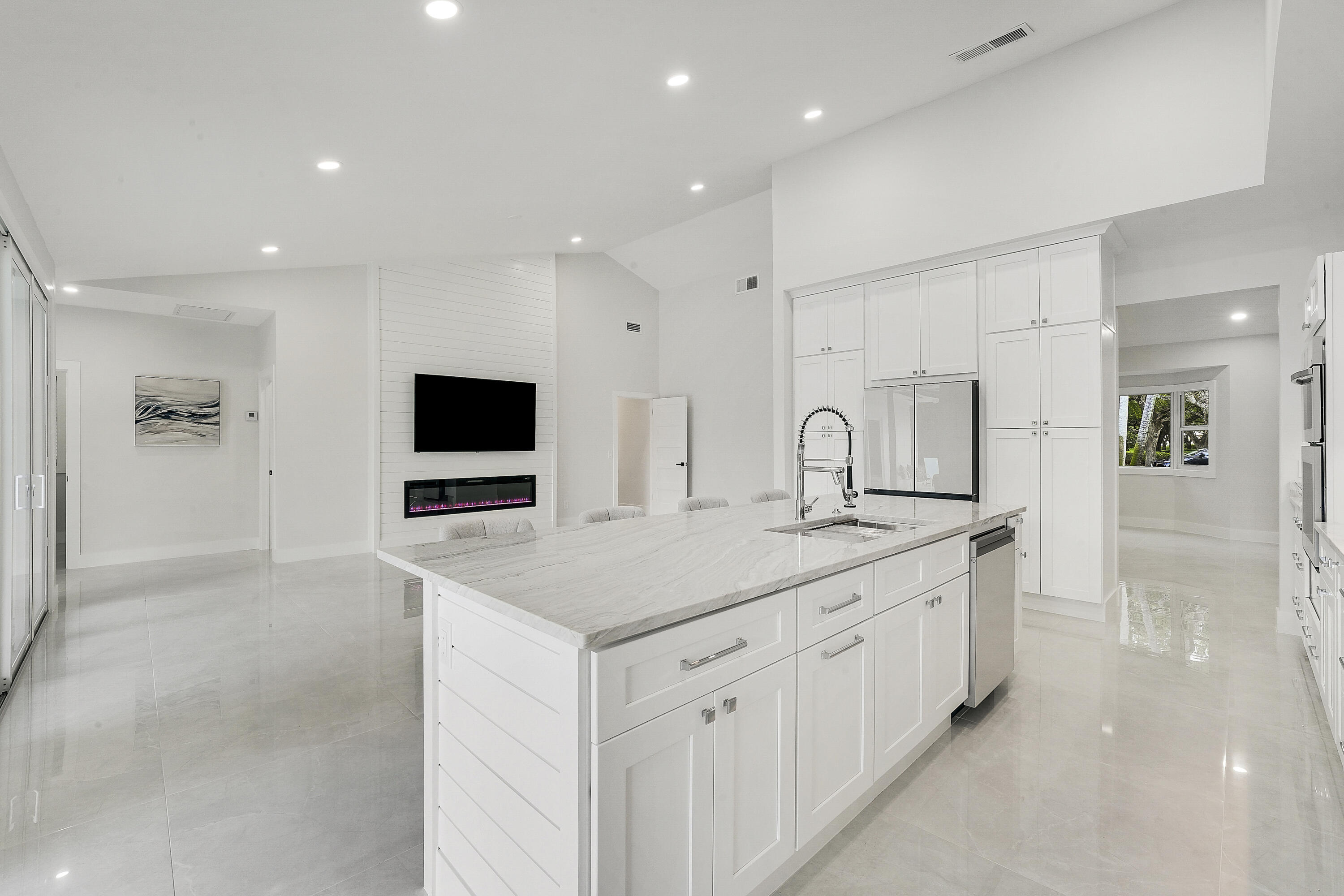 HERITAGE OAKS - Residential
