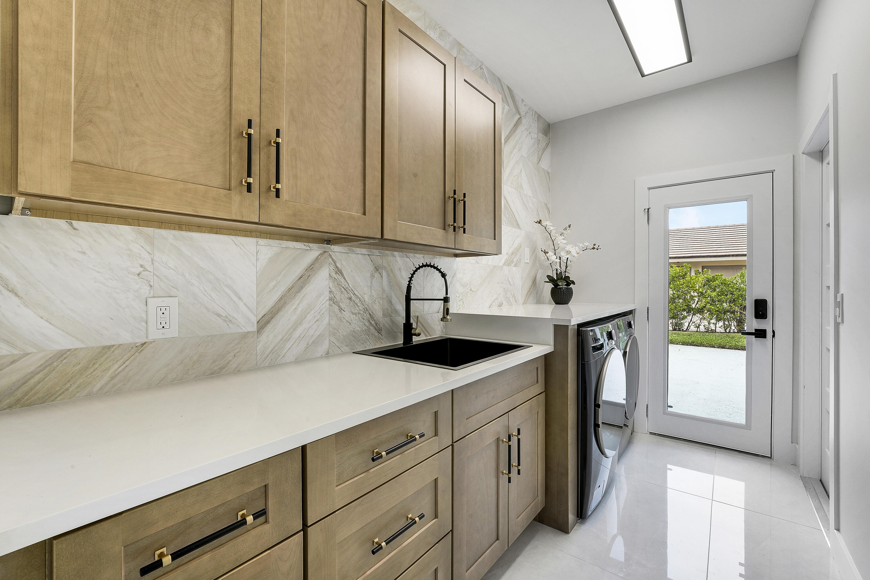 HERITAGE OAKS - Residential
