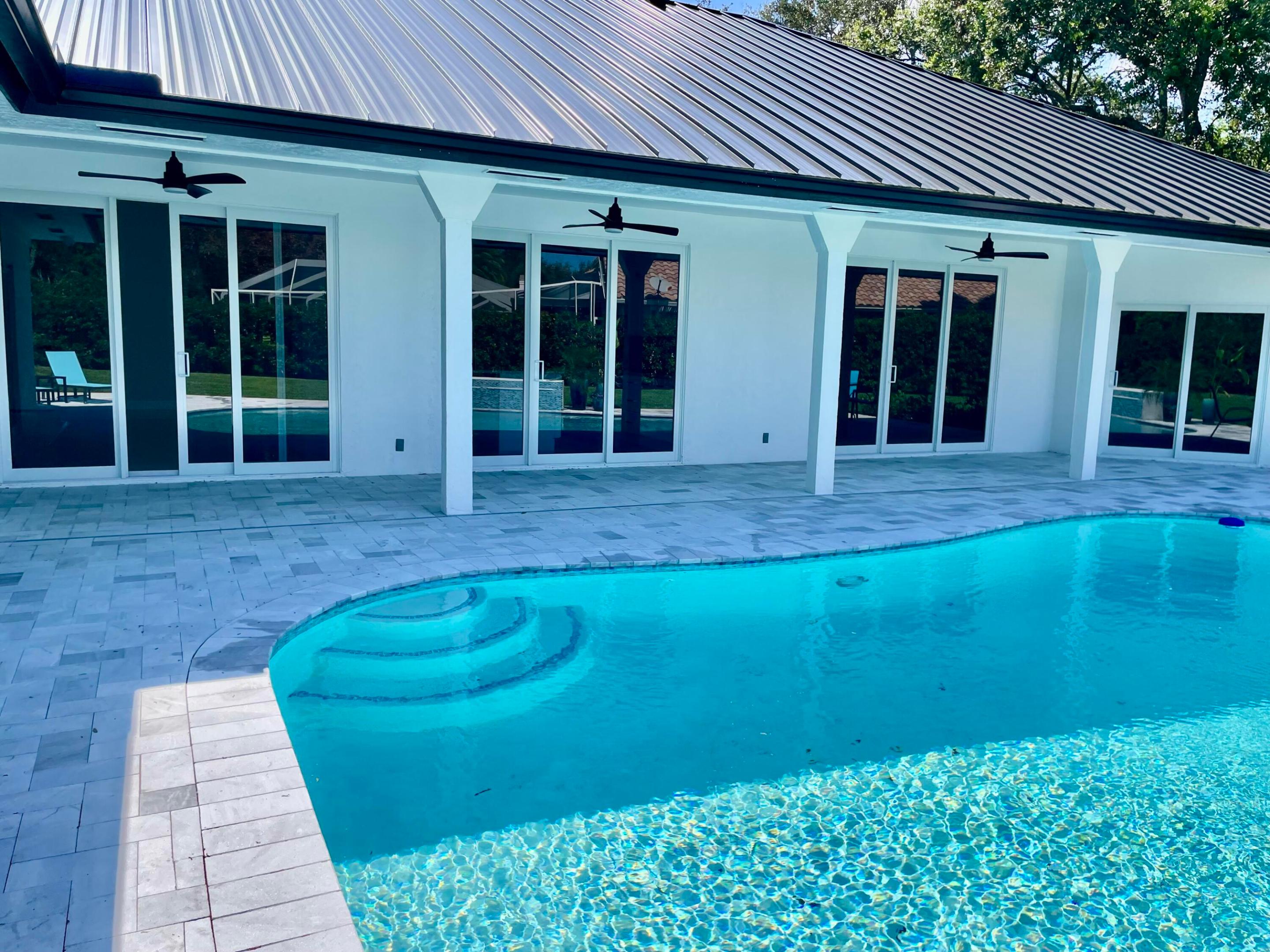HERITAGE OAKS - Residential