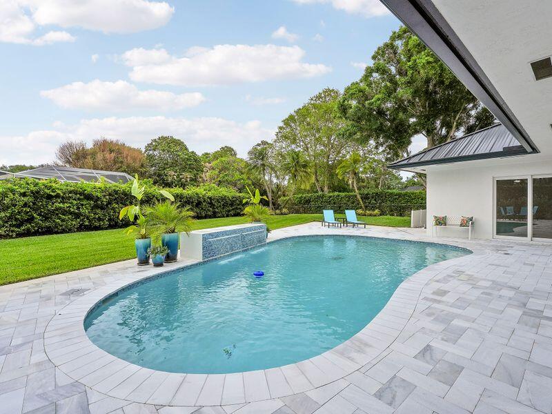 HERITAGE OAKS - Residential