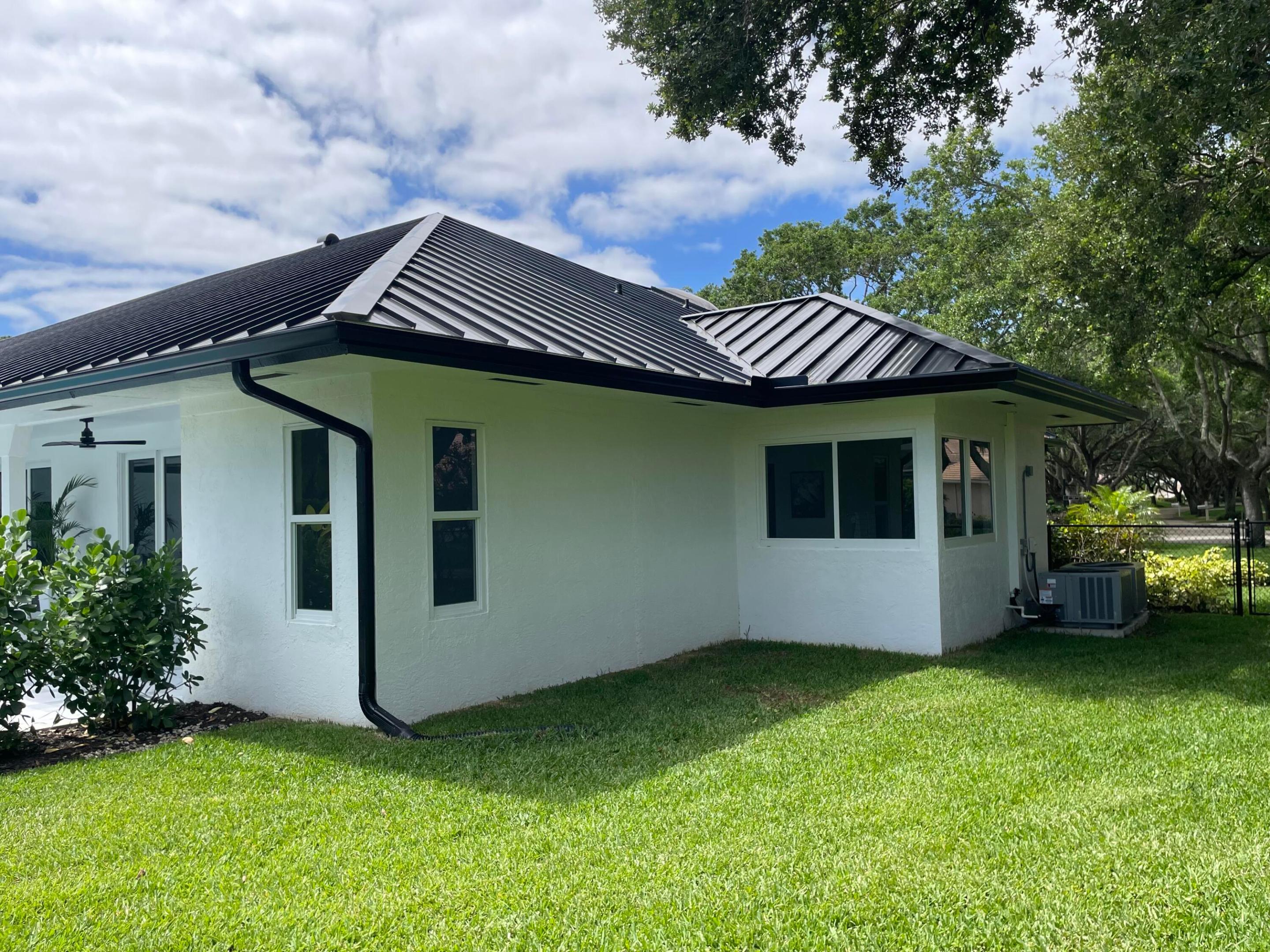 HERITAGE OAKS - Residential