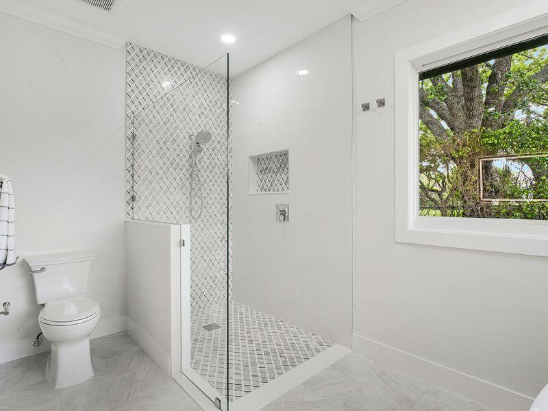 HERITAGE OAKS - Residential