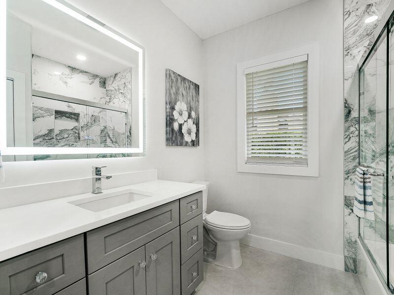 HERITAGE OAKS - Residential