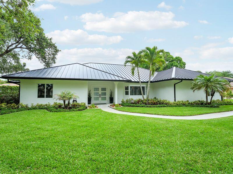 18457 SE Heritage Oaks Lane