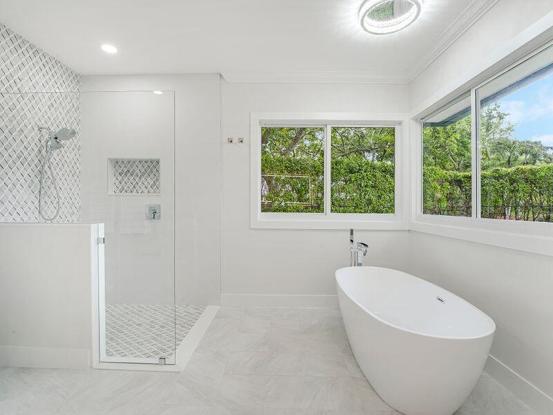 HERITAGE OAKS - Residential