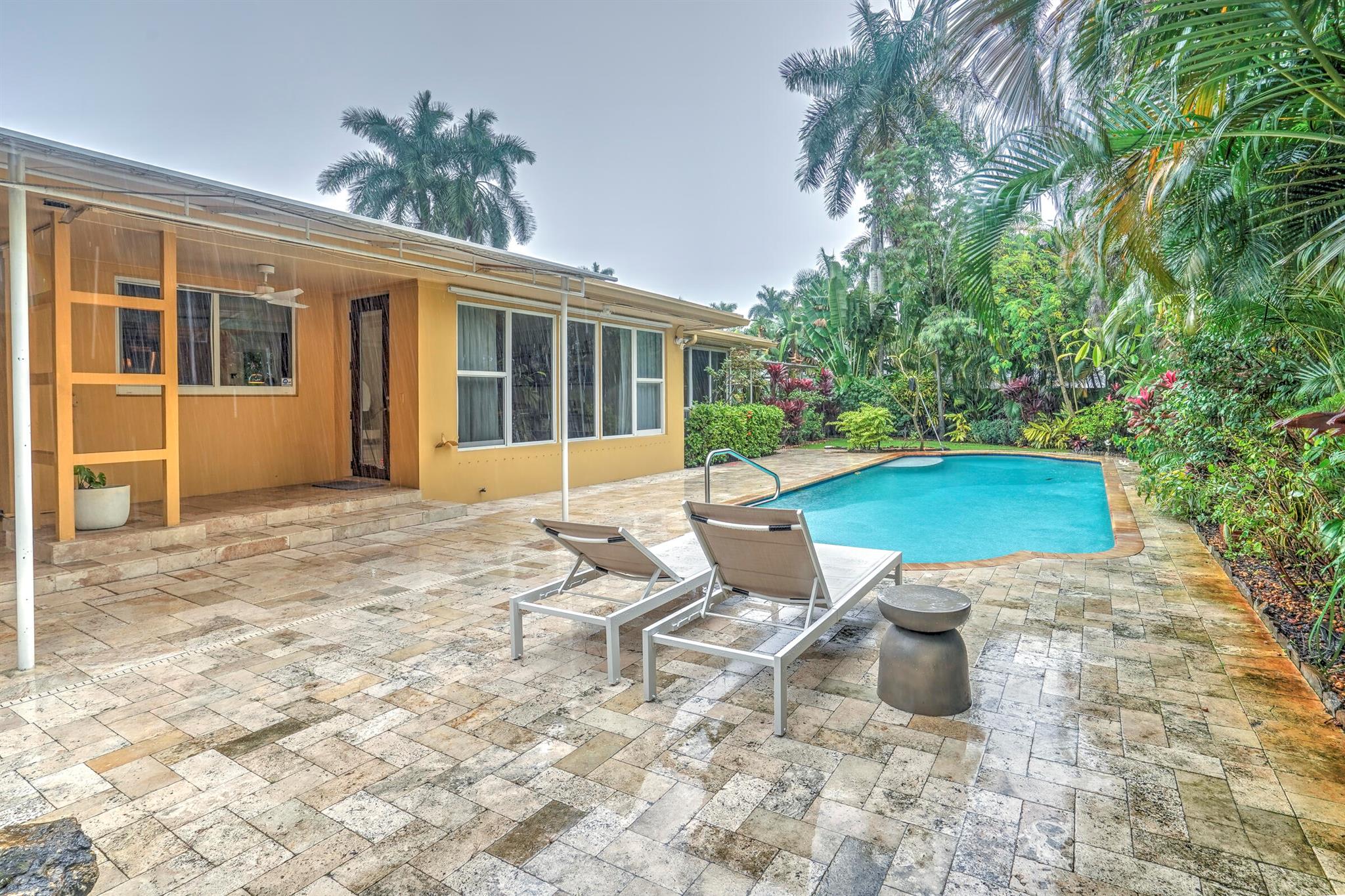 NORTH SHORE TERRACE 2 - Residential Lease