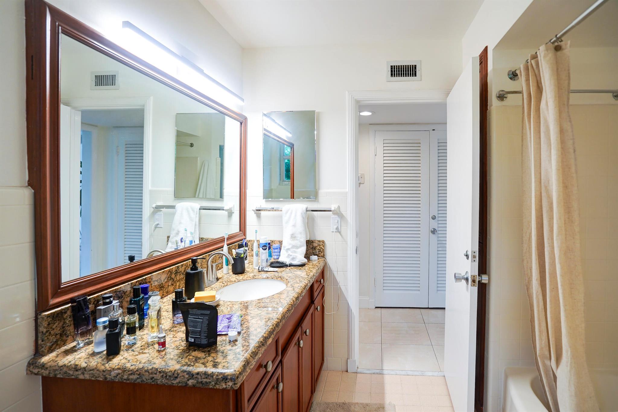 NORTH SHORE TERRACE 2 - Residential Lease