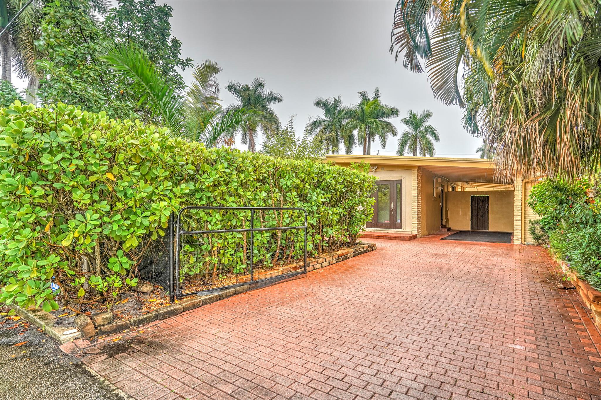 NORTH SHORE TERRACE 2 - Residential Lease