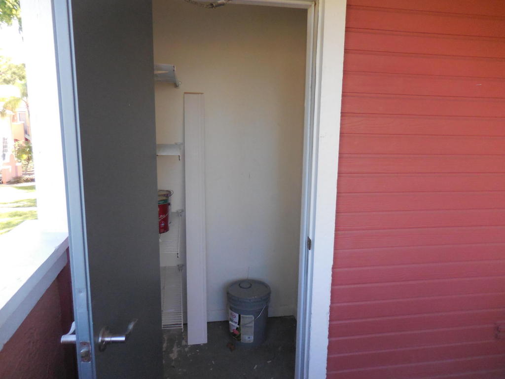 BAHIA AT DELRAY CONDO - Residential Lease