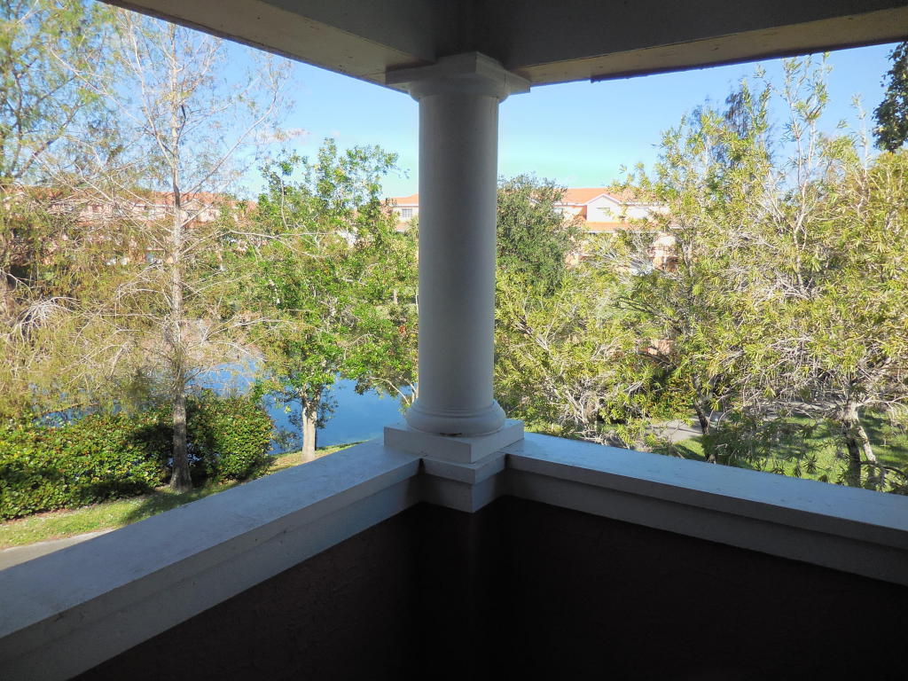 BAHIA AT DELRAY CONDO - Residential Lease