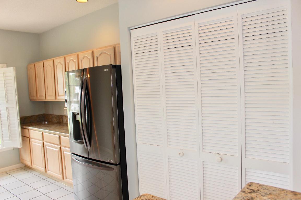 POINCIANA GARDENS - Residential Lease