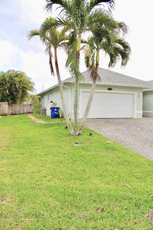 POINCIANA GARDENS - Residential Lease