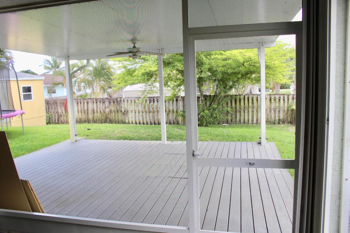 POINCIANA GARDENS - Residential Lease