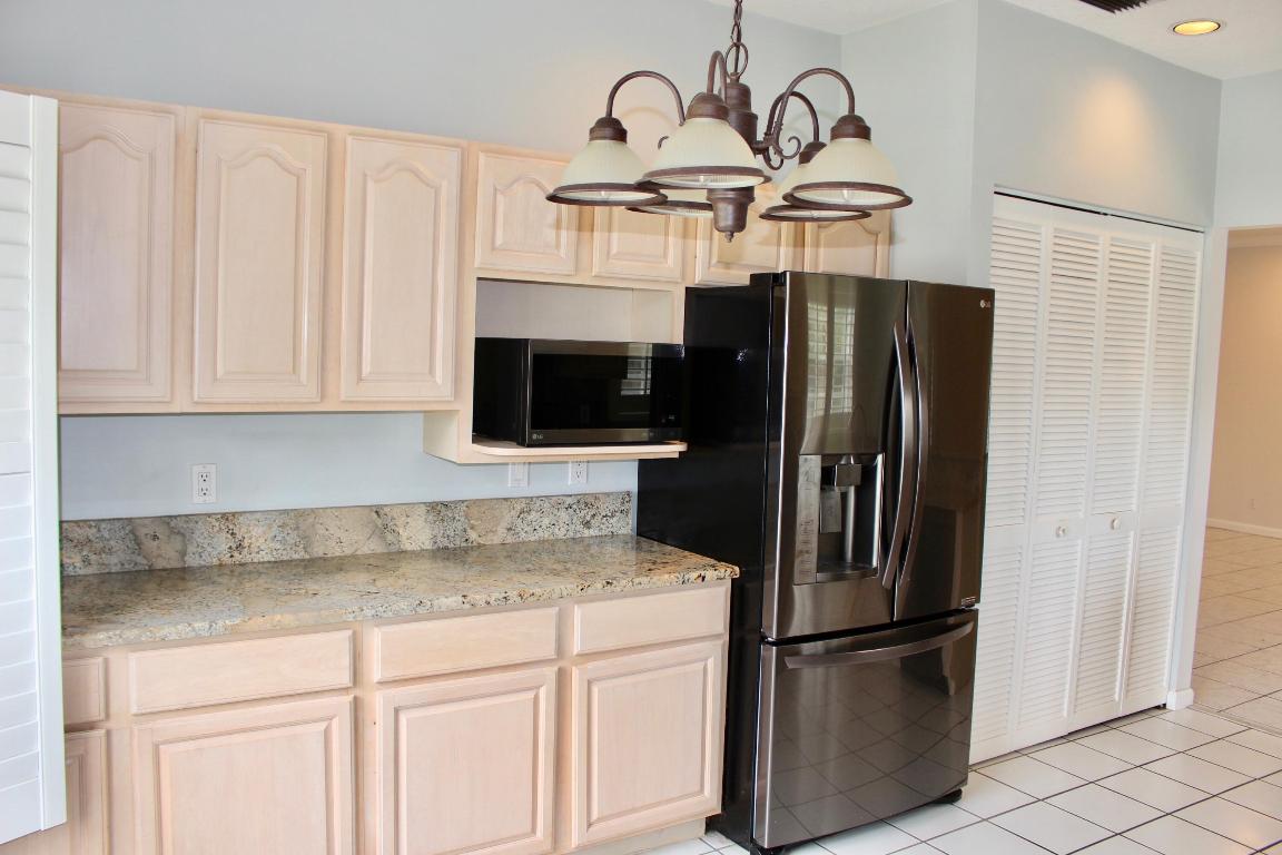 POINCIANA GARDENS - Residential Lease