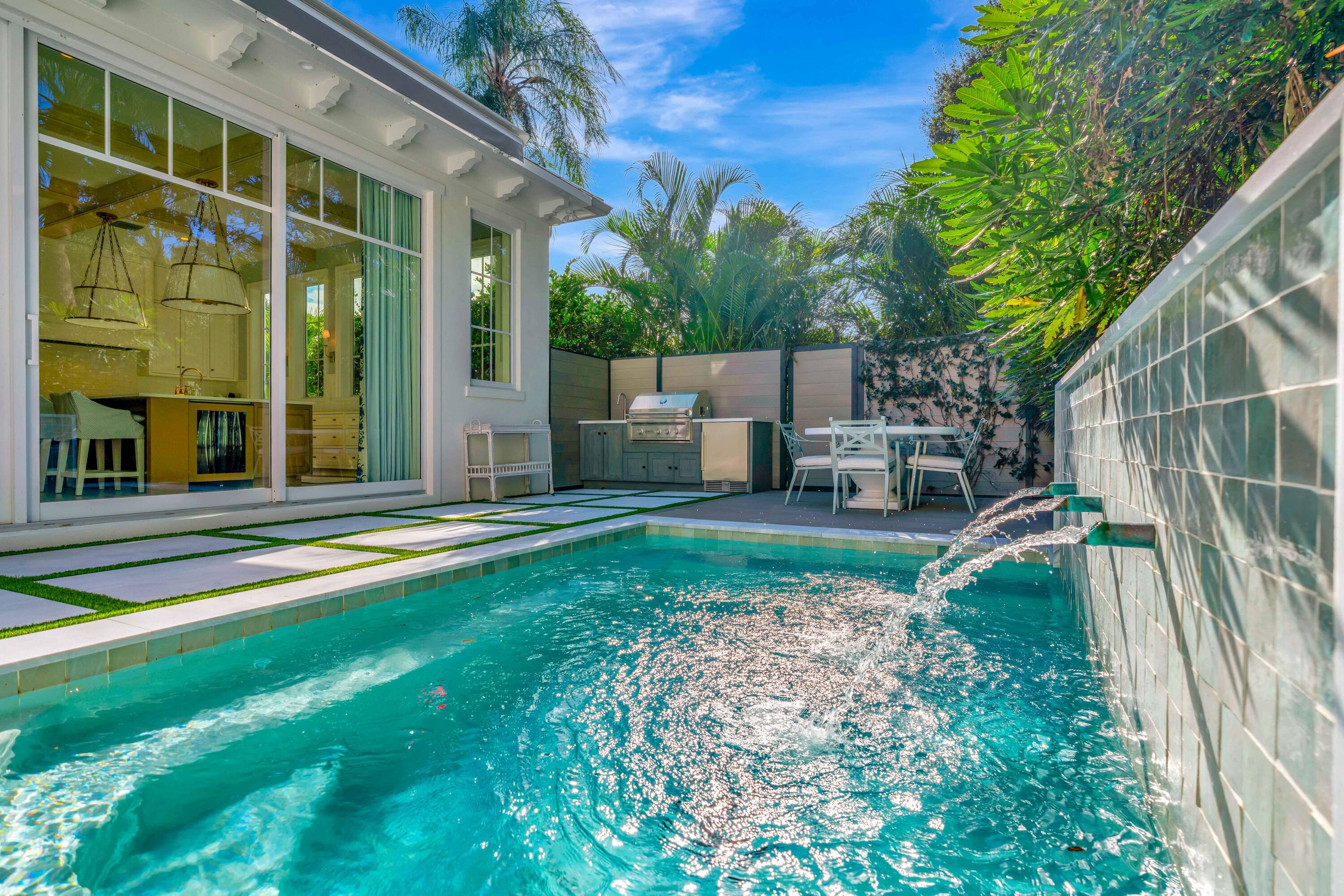 LOXAHATCHEE CLUB - Residential