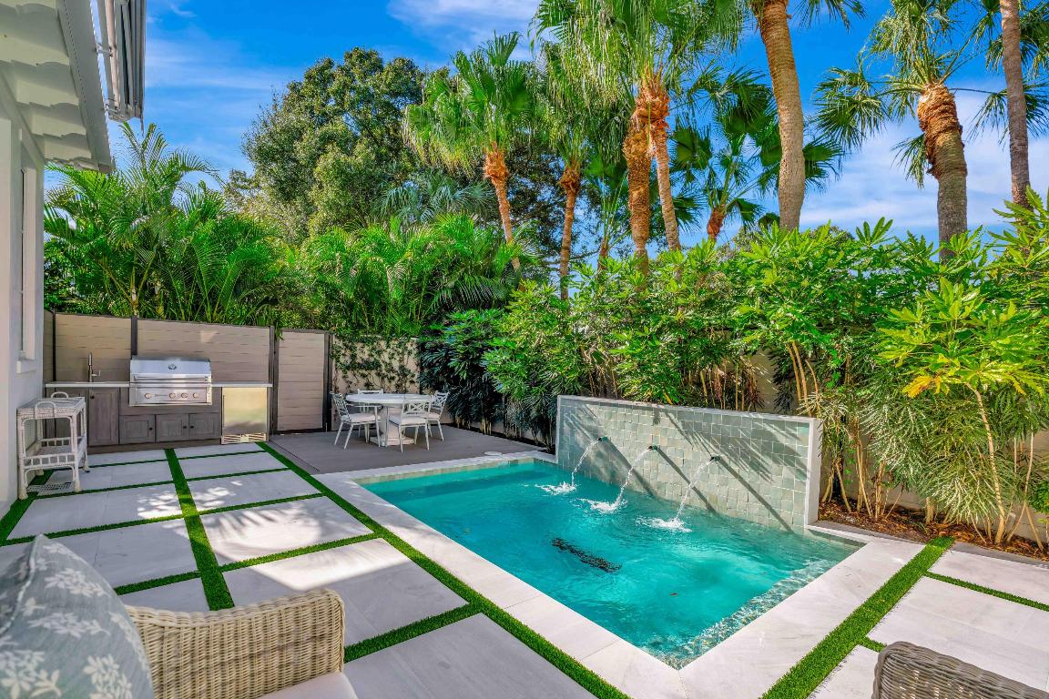 THE LOXAHATCHEE CLUB - Residential