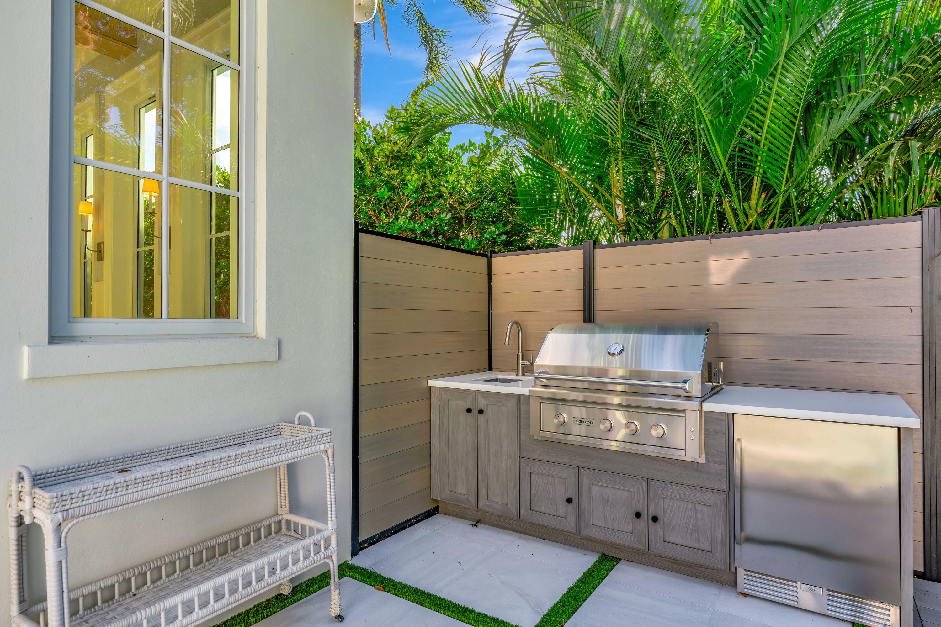 LOXAHATCHEE CLUB - Residential