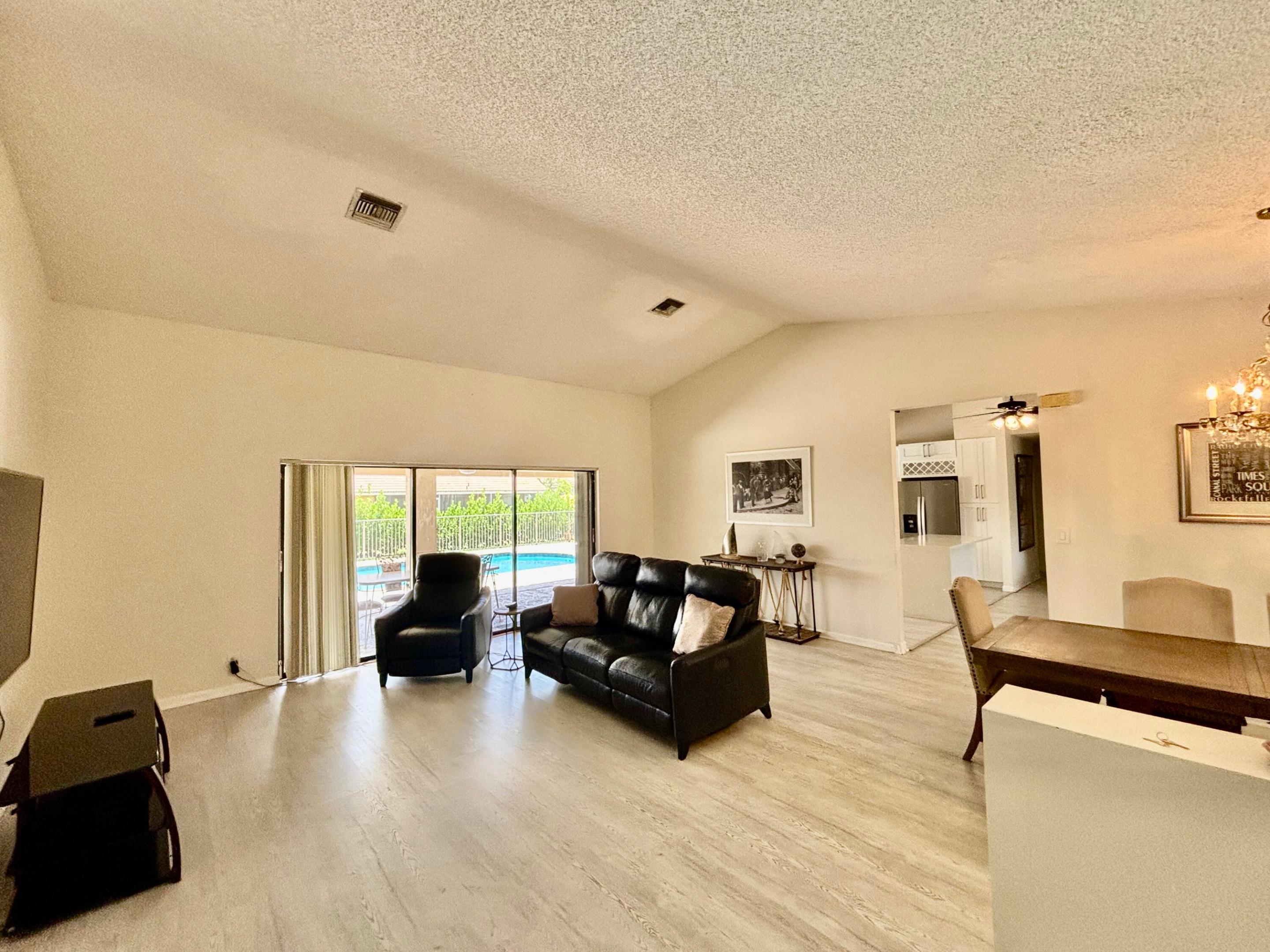 Properties 2153 Amesbury Circle