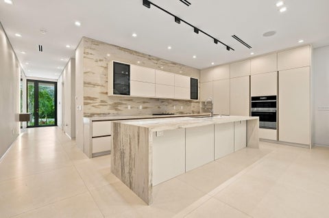 Tiny photo for 1015 NE 3rd Street, Fort Lauderdale, FL 33301 (MLS # B26088859)