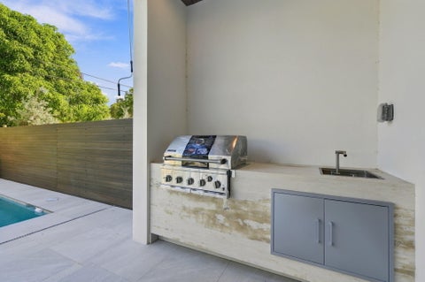 Tiny photo for 1015 NE 3rd Street, Fort Lauderdale, FL 33301 (MLS # B26088859)