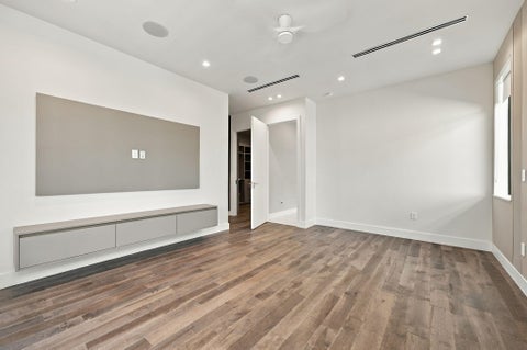 Tiny photo for 1015 NE 3rd Street, Fort Lauderdale, FL 33301 (MLS # B26088859)