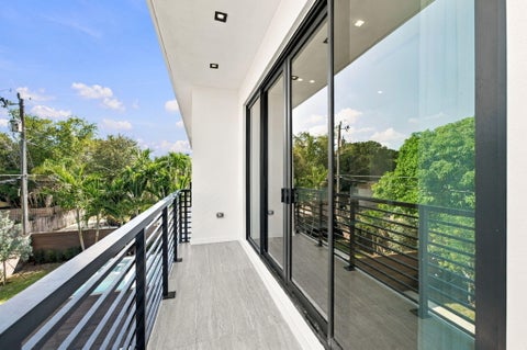 Tiny photo for 1015 NE 3rd Street, Fort Lauderdale, FL 33301 (MLS # B26088859)
