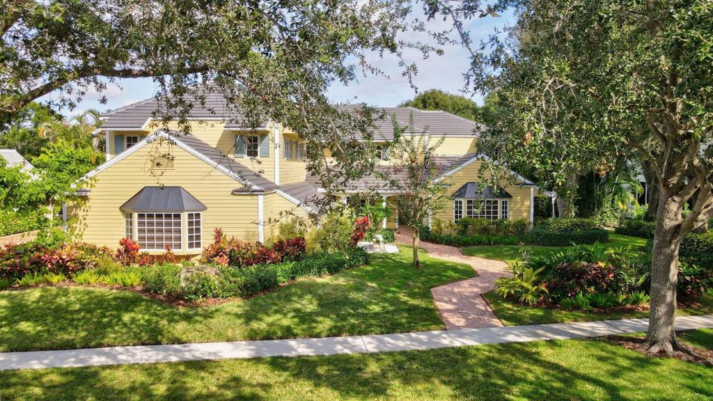 Photo of 2883 Banyan Boulevard Circle NW, Boca Raton, FL 33431 (MLS # R11146242)